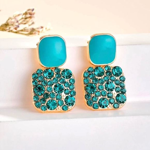 Teal Gemstone Dangle Earrings - Picture 2 of 8